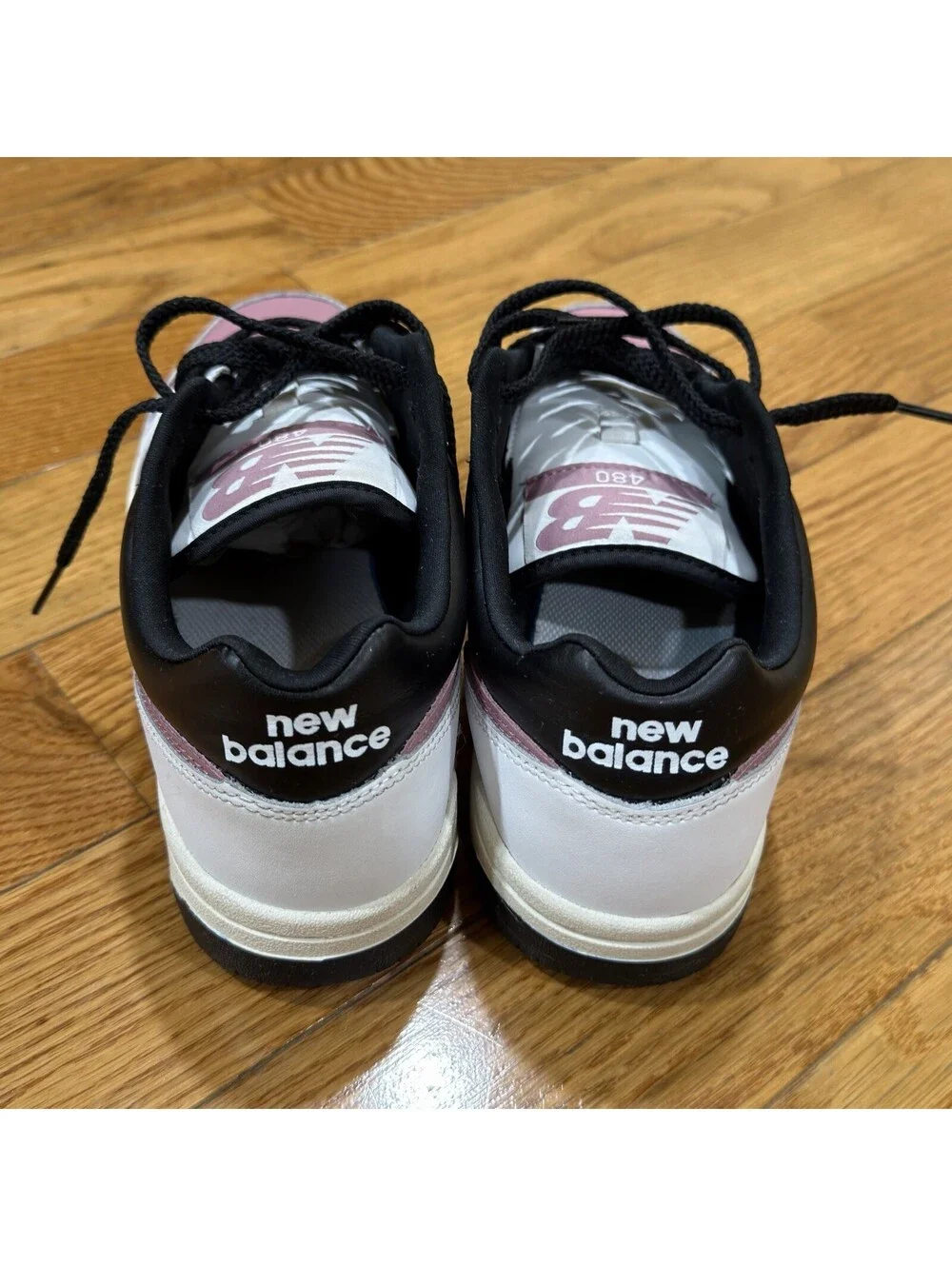 Size 8.5 Men’s New Balance 480 White Rosewood Black SAMPLE , Women’s Size 10